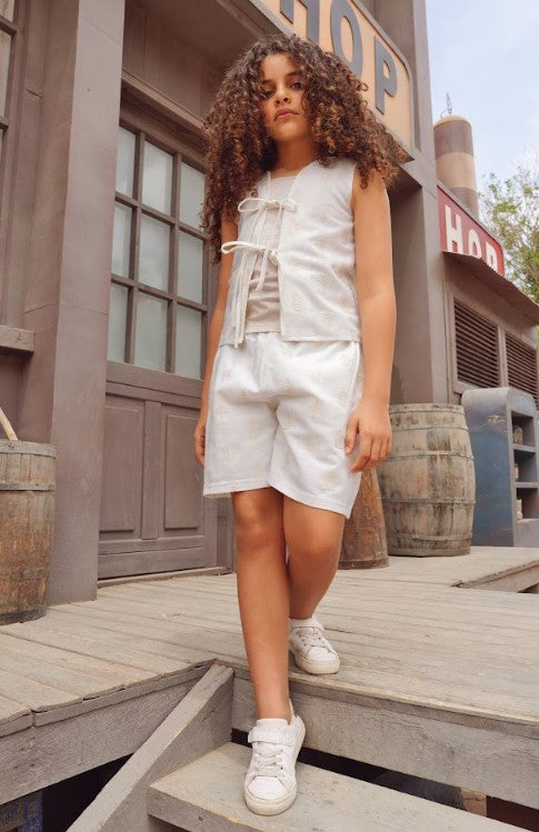 طقم كاجوال كود G1285 لون ابيض